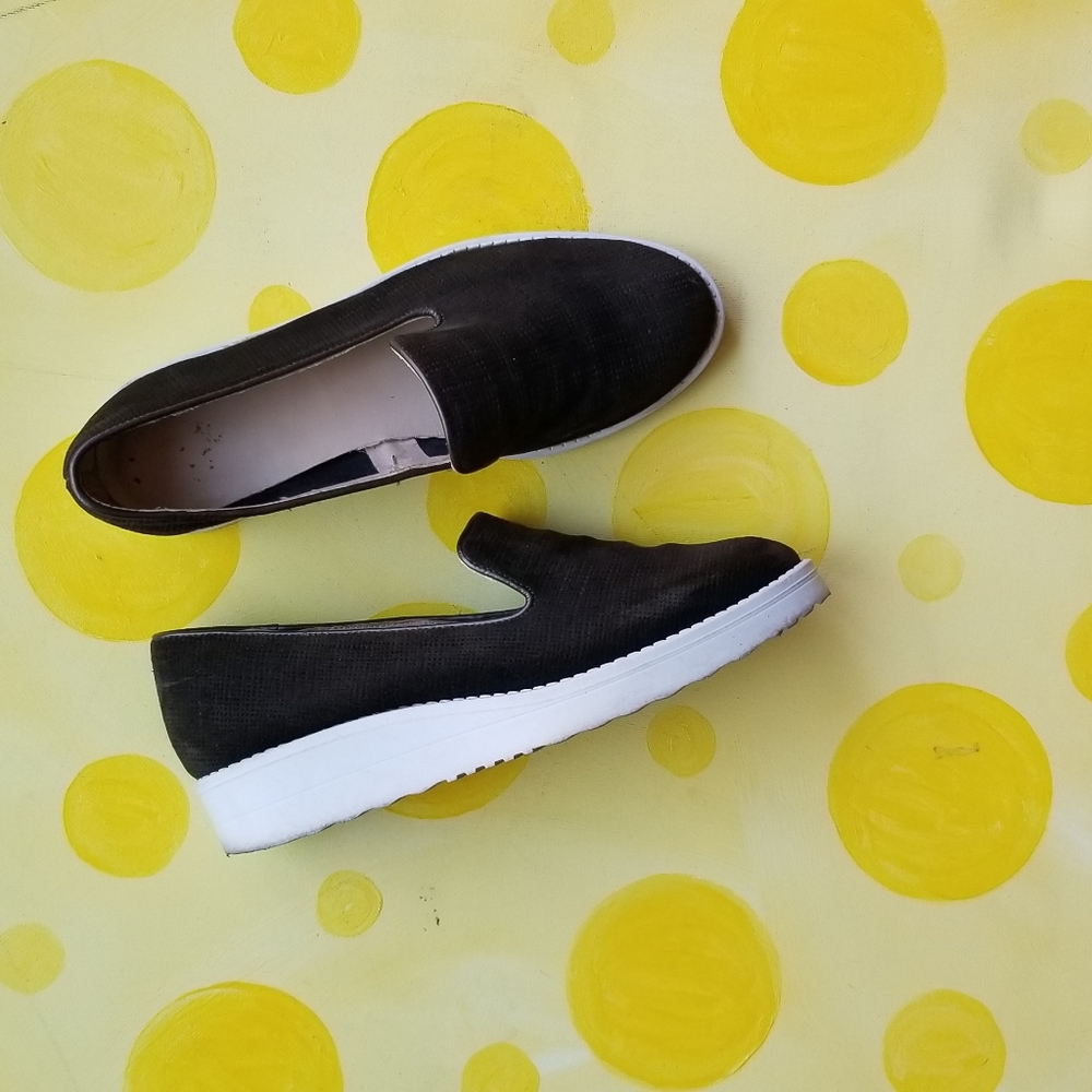 BARNEYS Suede Loafer